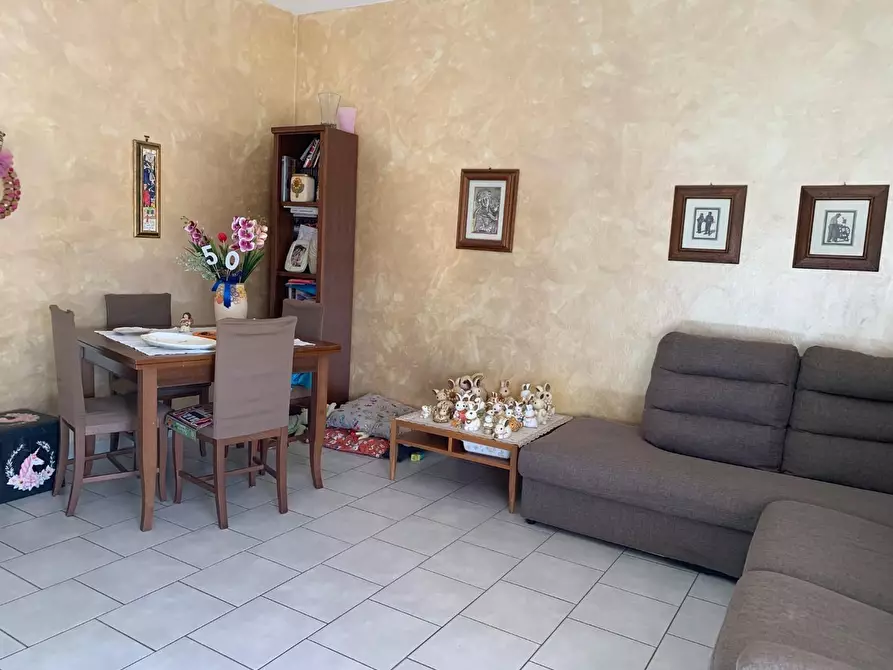 Immagine 10 di Appartamento in vendita  a Carrara