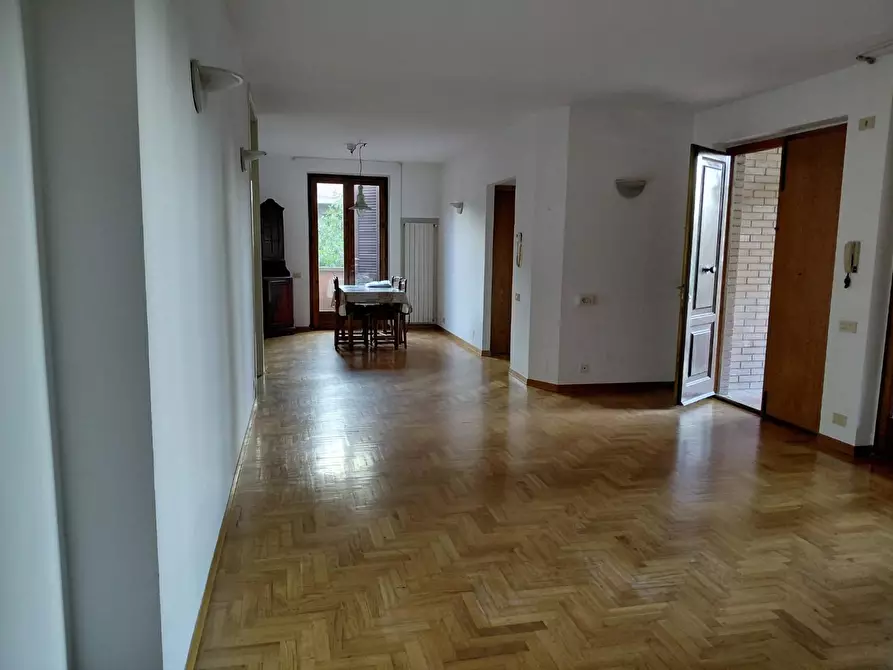 Immagine 3 di Casa bifamiliare in vendita  a Poggibonsi