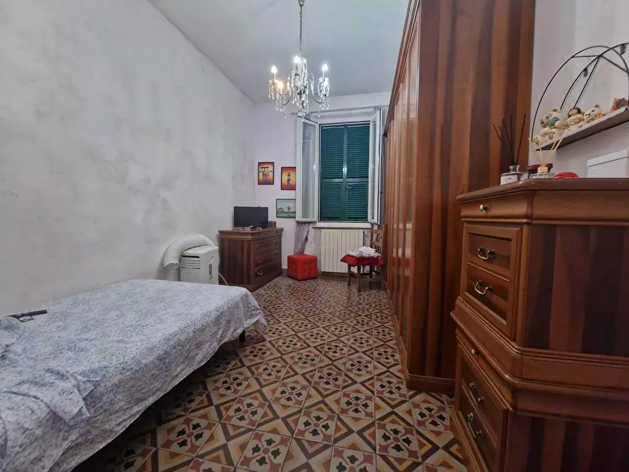 Immagine 7 di Appartamento in vendita  a Carrara