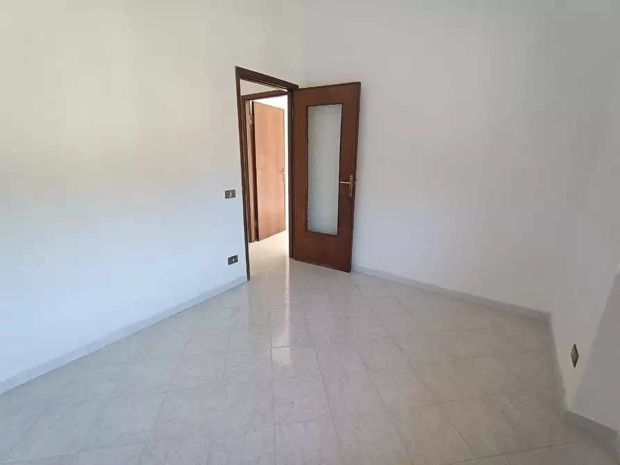 Immagine 16 di Appartamento in vendita  a Carrara