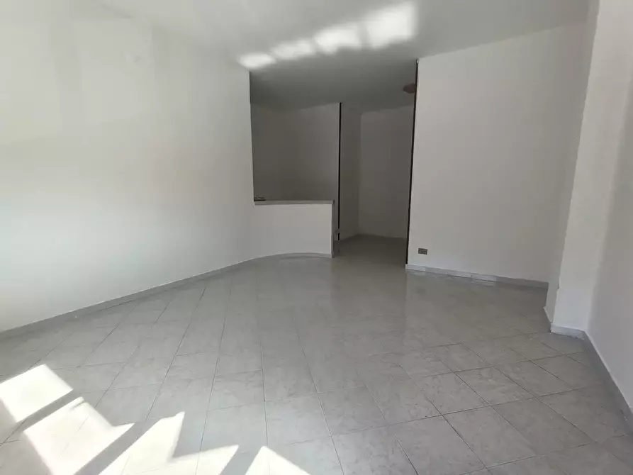 Immagine 3 di Appartamento in vendita  a Carrara