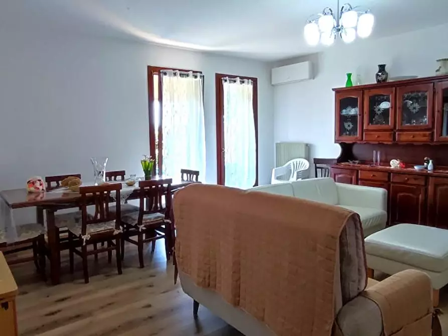 Immagine 8 di Appartamento in vendita  a Treviso