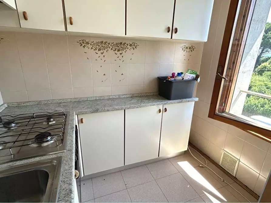 Immagine 10 di Appartamento in vendita  a Ameglia