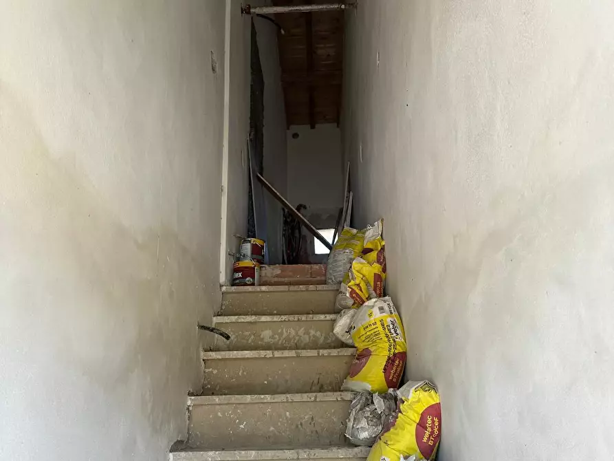 Immagine 11 di Appartamento in vendita  a Pisa