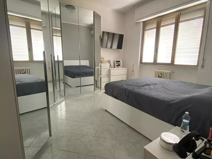 Immagine 14 di Appartamento in vendita  a Livorno