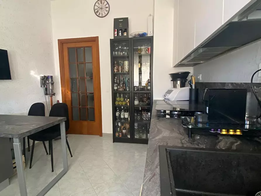 Immagine 12 di Appartamento in vendita  a Livorno