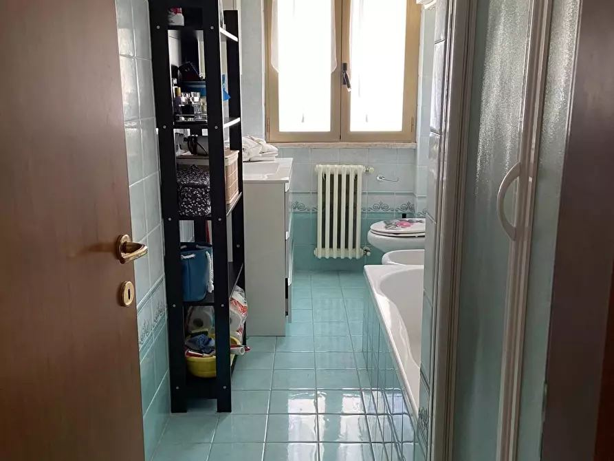 Immagine 23 di Appartamento in vendita  a Livorno