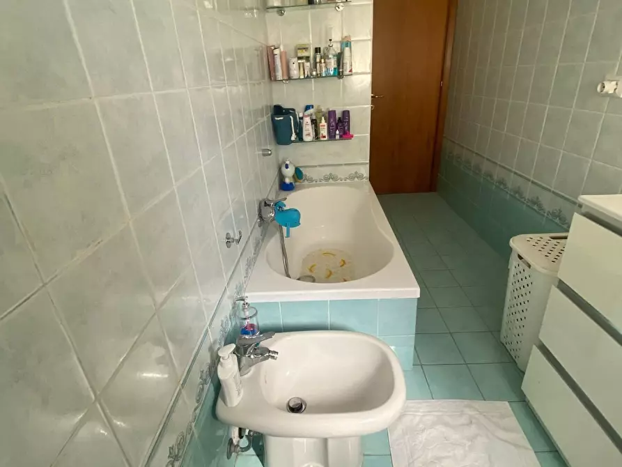 Immagine 25 di Appartamento in vendita  a Livorno