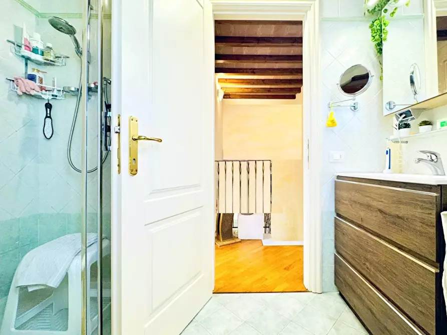 Immagine 31 di Villetta a schiera in vendita  a Seravezza