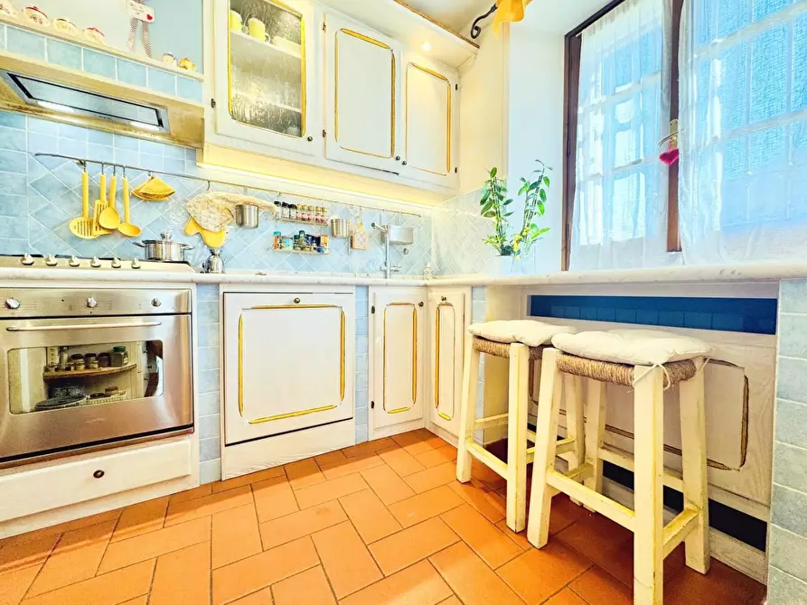 Immagine 10 di Villetta a schiera in vendita  a Seravezza