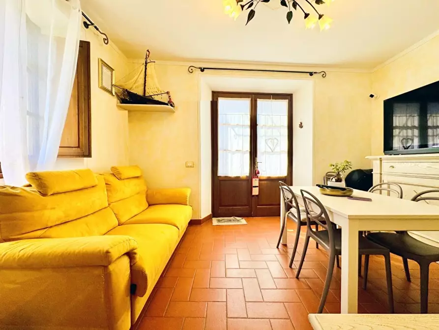 Immagine 4 di Villetta a schiera in vendita  a Seravezza