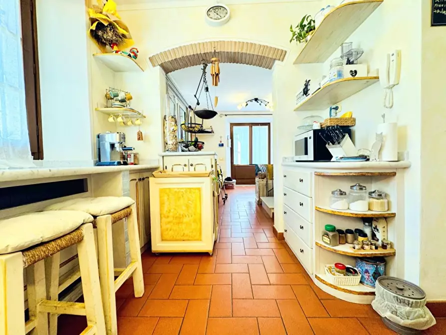 Immagine 18 di Villetta a schiera in vendita  a Seravezza