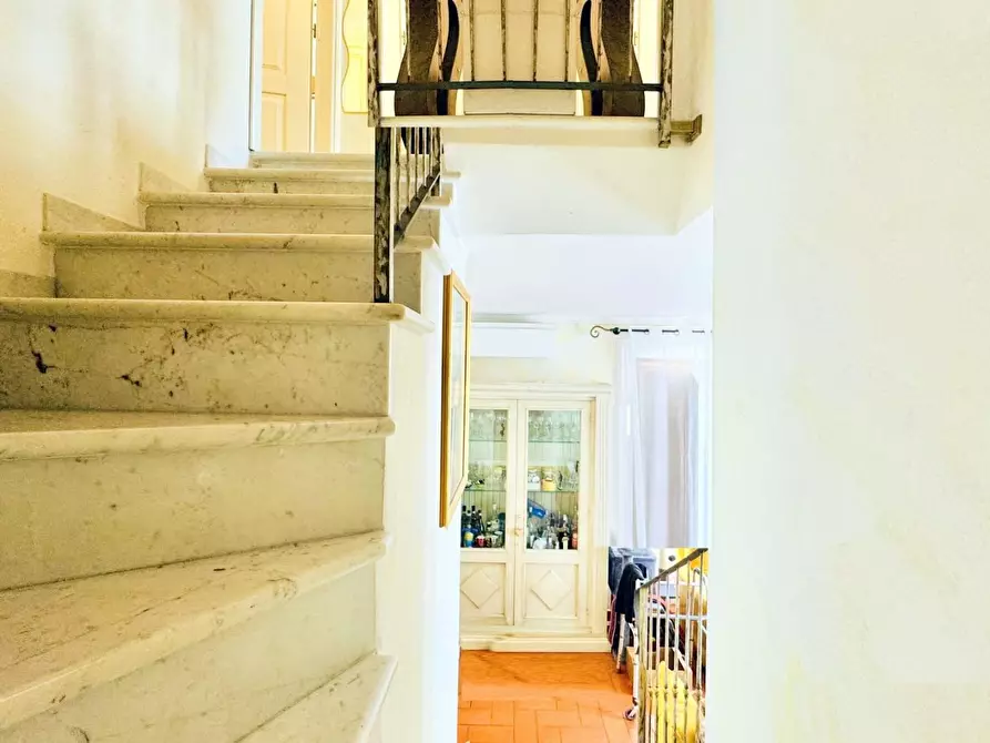 Immagine 37 di Villetta a schiera in vendita  a Seravezza