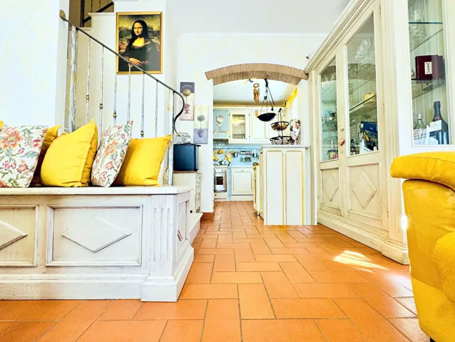 Immagine 3 di Villetta a schiera in vendita  a Seravezza