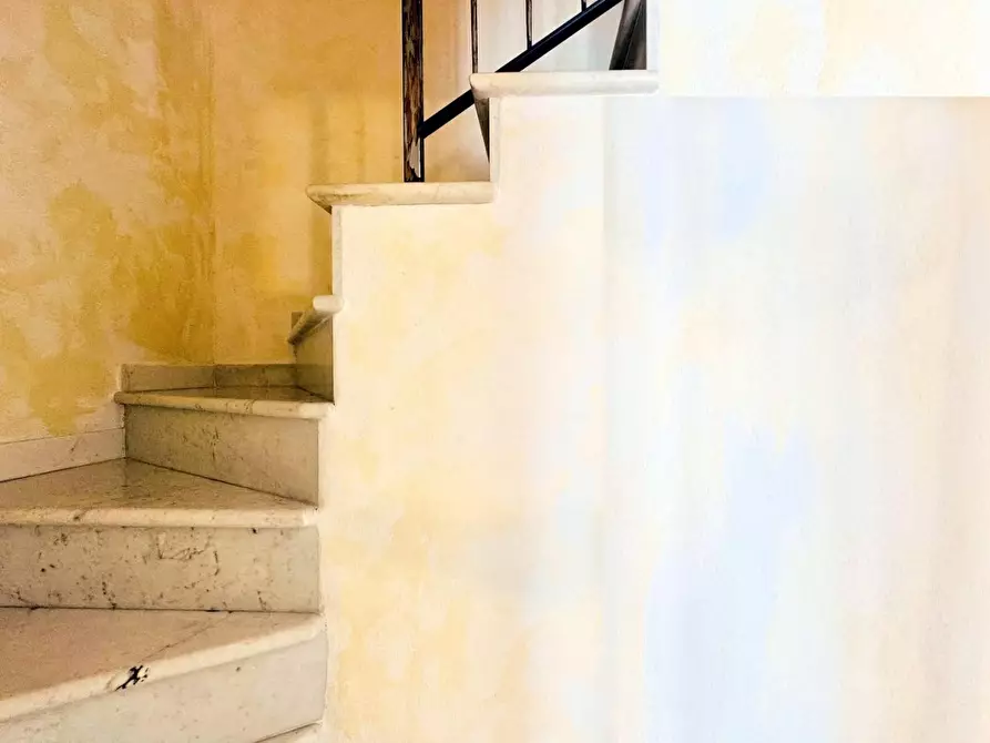 Immagine 20 di Villetta a schiera in vendita  a Seravezza