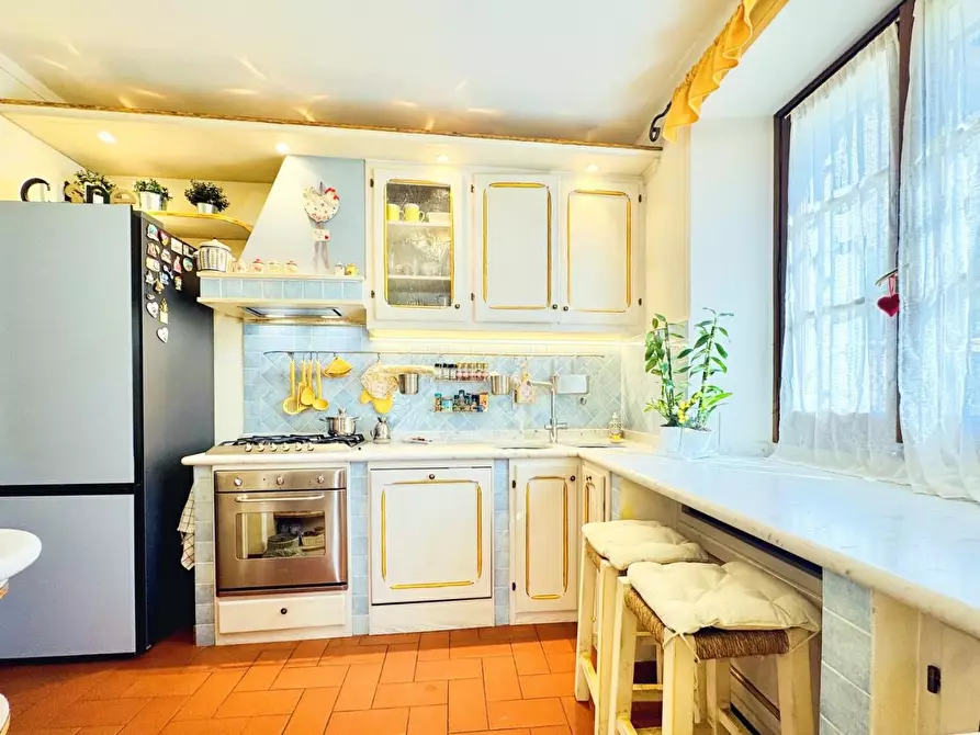 Immagine 8 di Villetta a schiera in vendita  a Seravezza