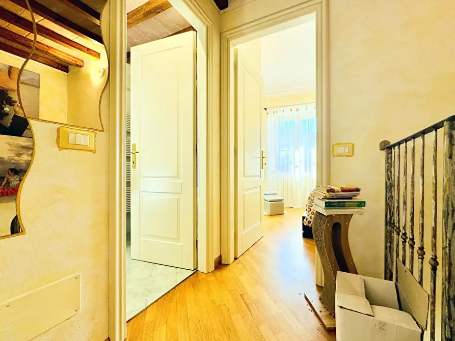 Immagine 23 di Villetta a schiera in vendita  a Seravezza