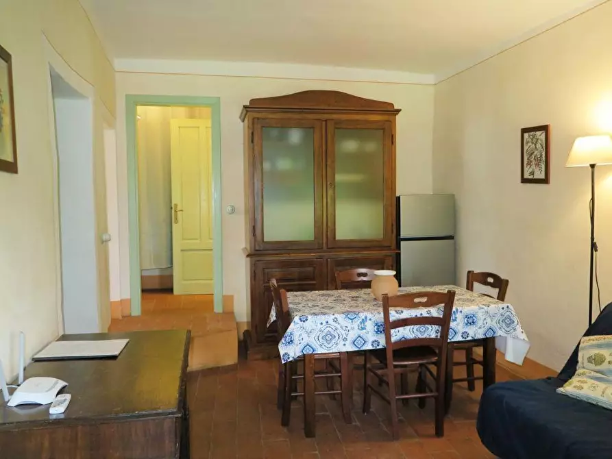 Immagine 42 di Casa colonica in vendita  a Filattiera