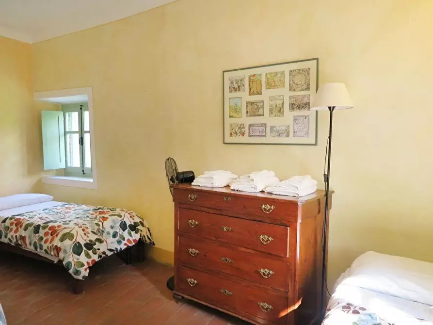 Immagine 14 di Casa colonica in vendita  a Filattiera