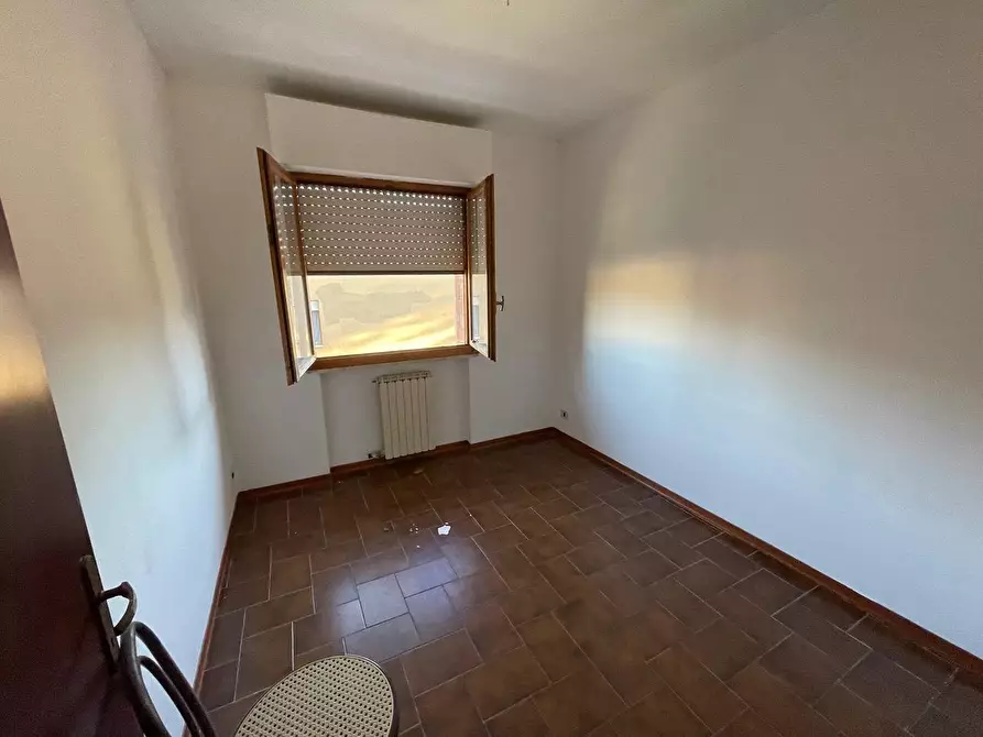 Immagine 11 di Appartamento in vendita  a Poggibonsi