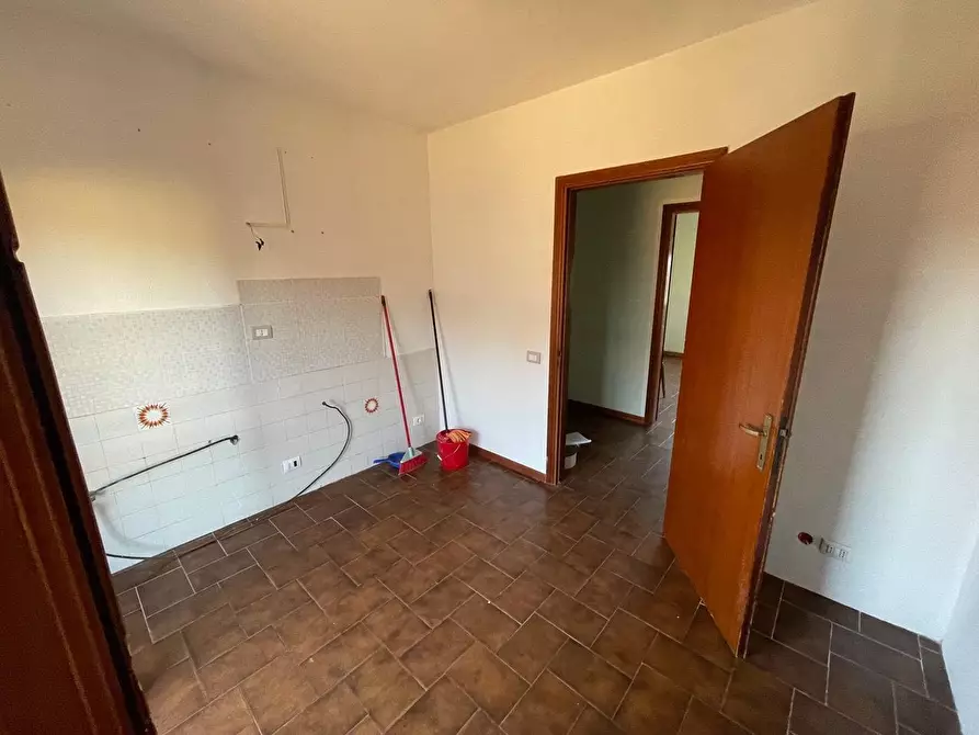 Immagine 8 di Appartamento in vendita  a Poggibonsi