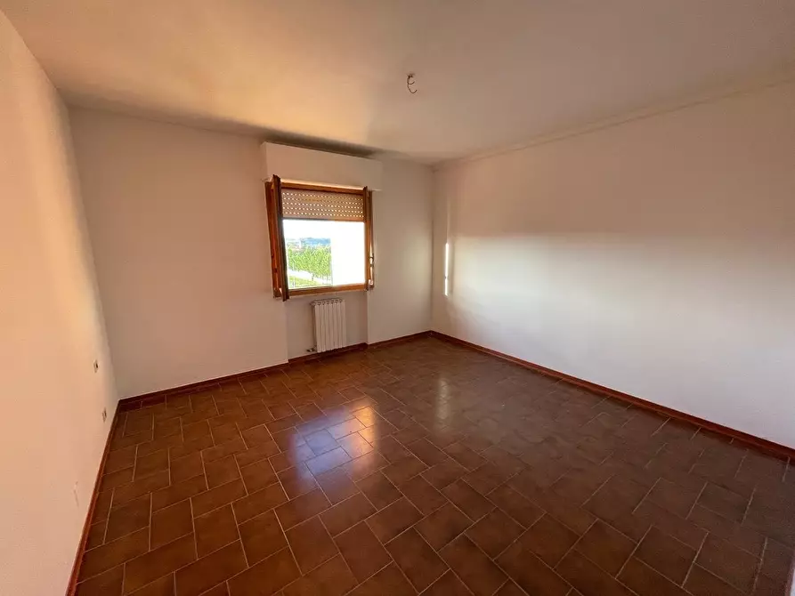 Immagine 16 di Appartamento in vendita  a Poggibonsi