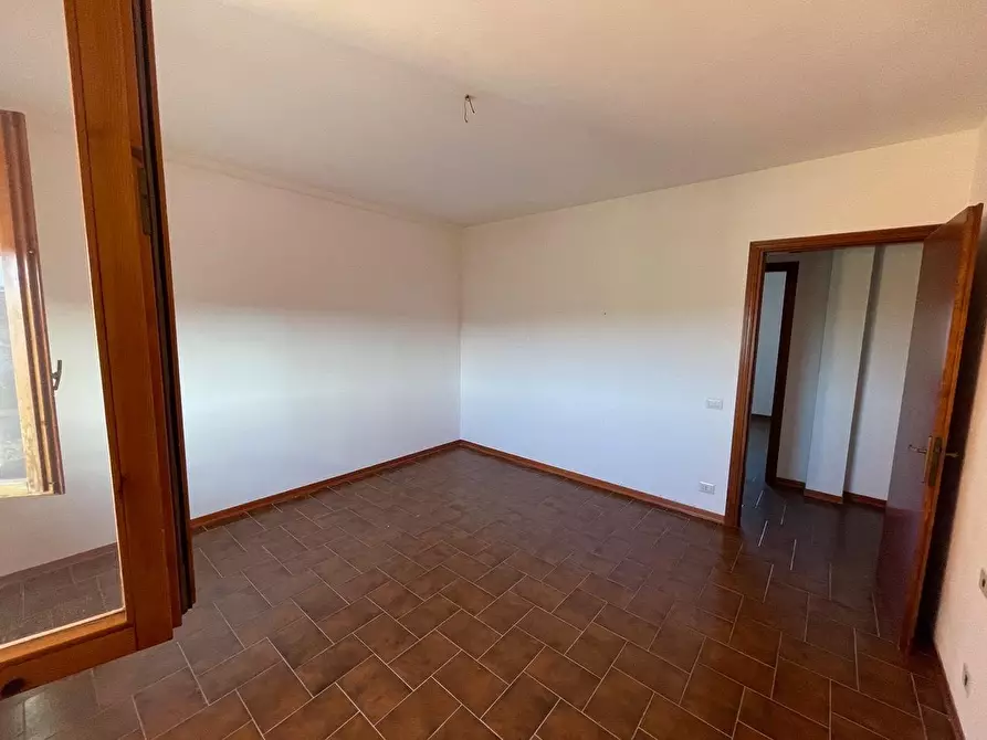 Immagine 17 di Appartamento in vendita  a Poggibonsi