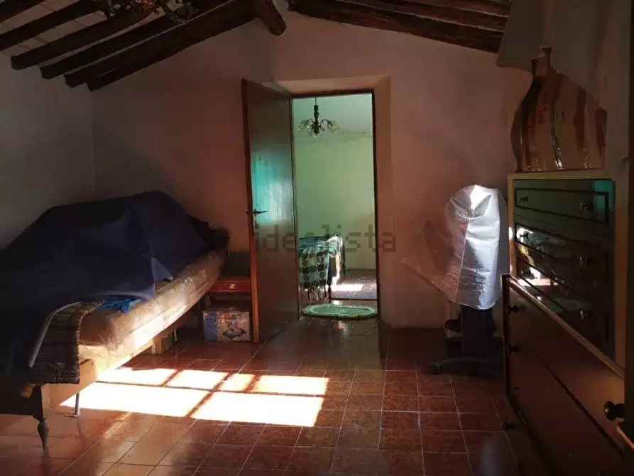 Immagine 10 di Casa indipendente in vendita  a Buti