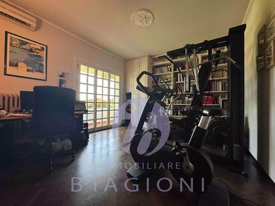 Immagine 22 di Villa in vendita  a Pietrasanta