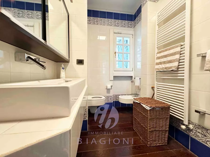 Immagine 25 di Villa in vendita  a Pietrasanta