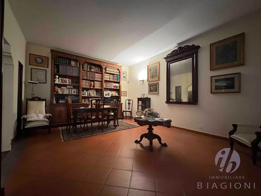 Immagine 36 di Villa in vendita  a Pietrasanta