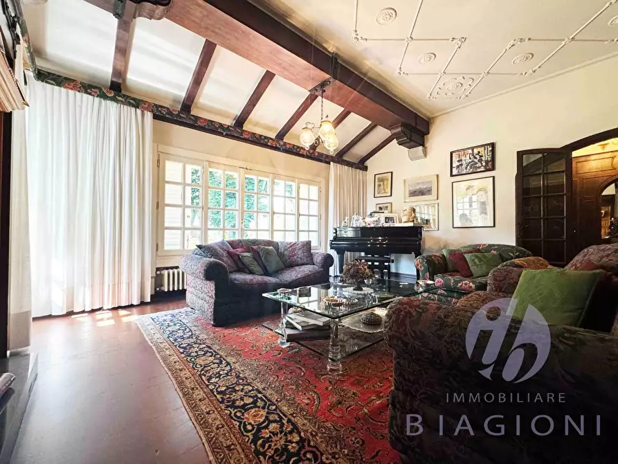 Immagine 13 di Villa in vendita  a Pietrasanta