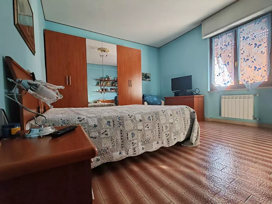 Immagine 4 di Appartamento in vendita  a Massa