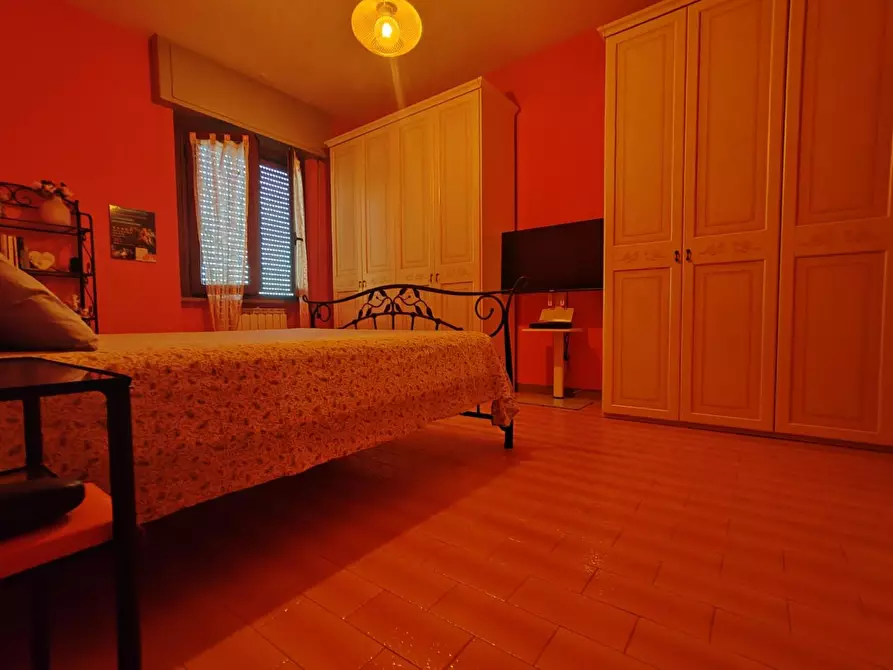 Immagine 8 di Appartamento in vendita  a Massa