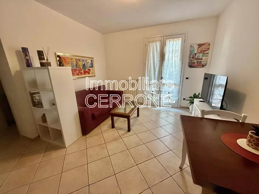 Immagine 2 di Appartamento in vendita  a Cecina
