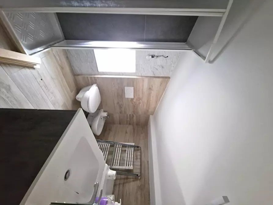 Immagine 7 di Appartamento in vendita  a Carrara