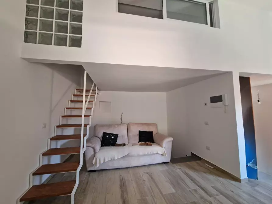 Immagine 4 di Appartamento in vendita  a Carrara