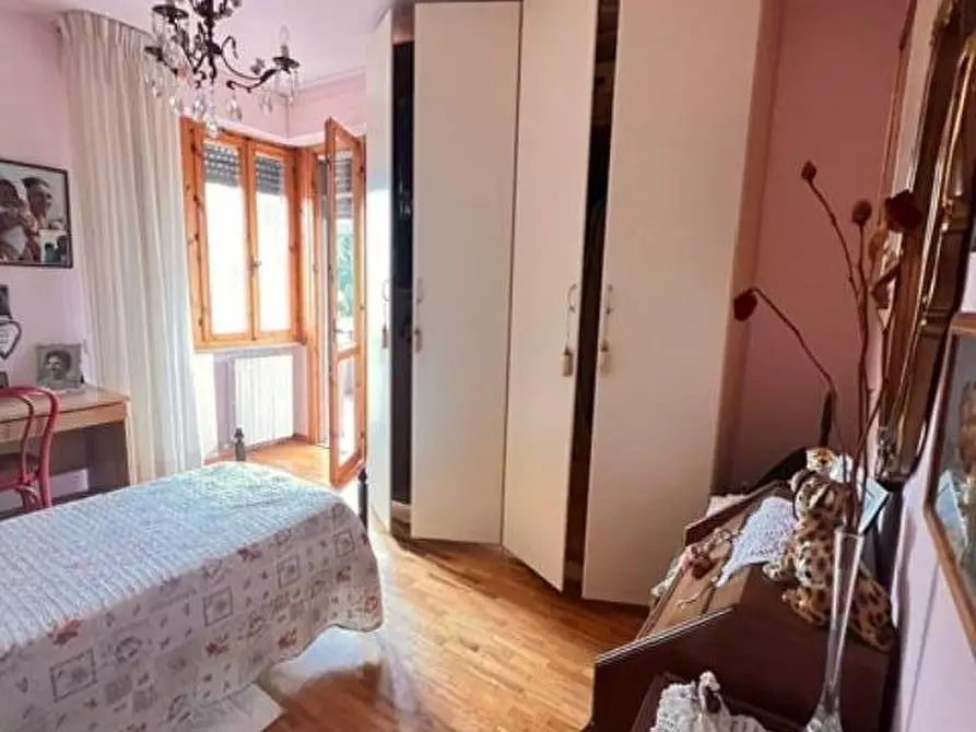 Immagine 33 di Appartamento in vendita  a Colle Di Val D'elsa