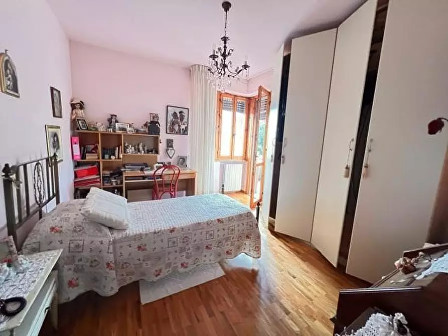 Immagine 31 di Appartamento in vendita  a Colle Di Val D'elsa