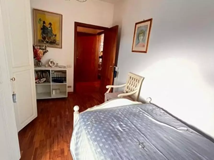 Immagine 14 di Appartamento in vendita  a Colle Di Val D'elsa