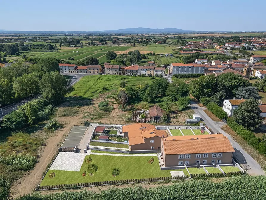 Immagine 22 di Villetta a schiera in vendita  a Cascina