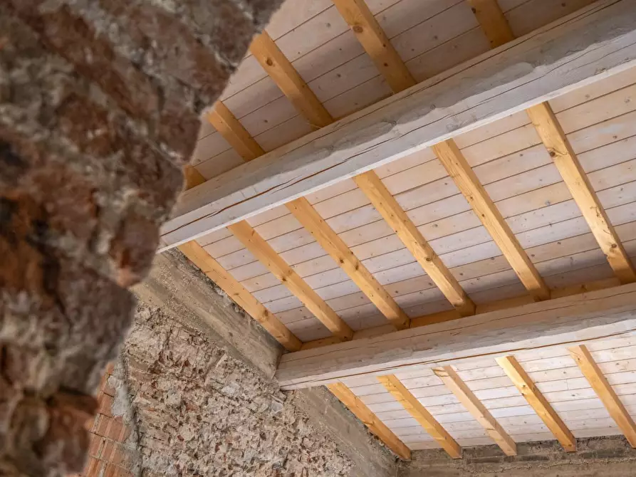 Immagine 15 di Villetta a schiera in vendita  a Cascina