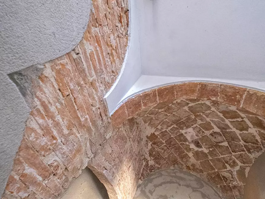 Immagine 16 di Villetta a schiera in vendita  a Cascina