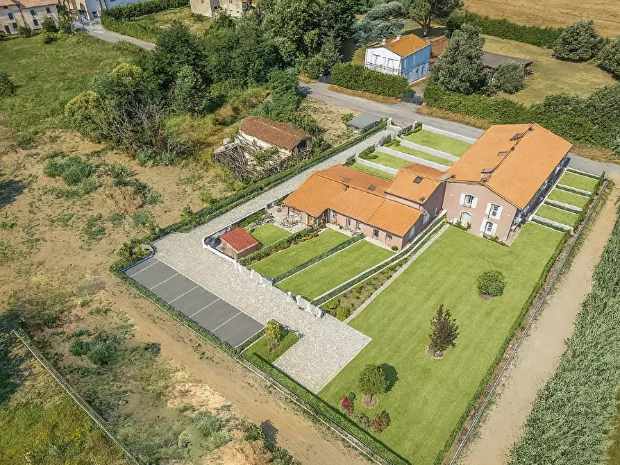 Immagine 34 di Villetta a schiera in vendita  a Cascina