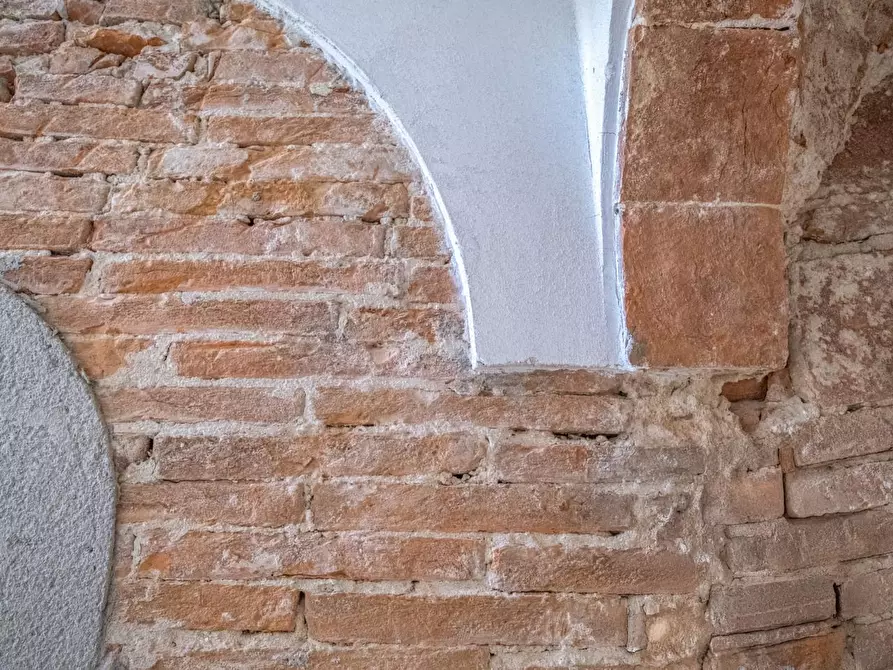 Immagine 29 di Villetta a schiera in vendita  a Cascina