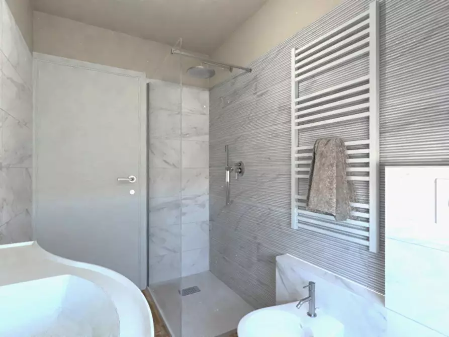 Immagine 24 di Villetta a schiera in vendita  a Cascina