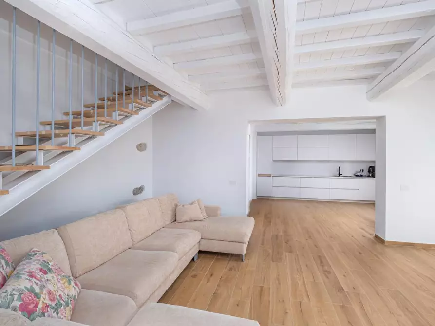 Immagine 31 di Villetta a schiera in vendita  a Cascina