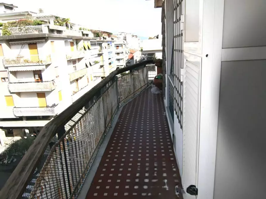 Immagine 23 di Appartamento in vendita  a Carrara