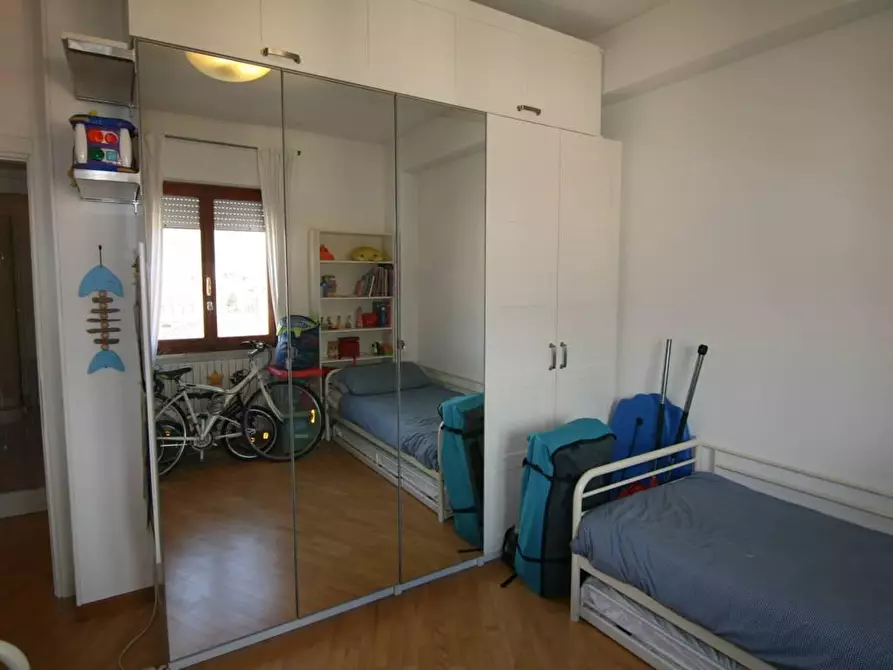 Immagine 25 di Appartamento in vendita  a Carrara