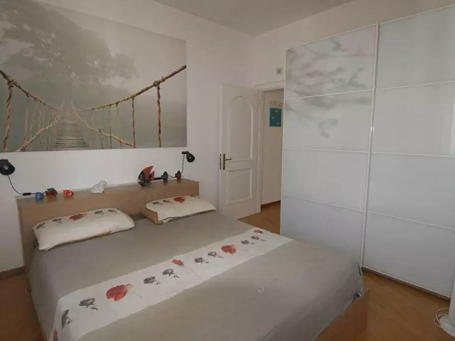 Immagine 19 di Appartamento in vendita  a Carrara